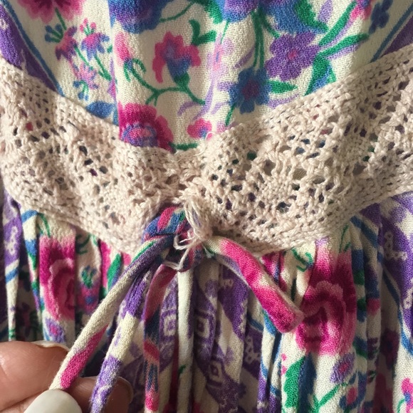 SOLD Babushka midi lavender dress - Picture 4 of 8